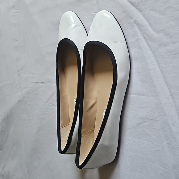 Karl Lagerfeld flats. - Picture 2 of 7